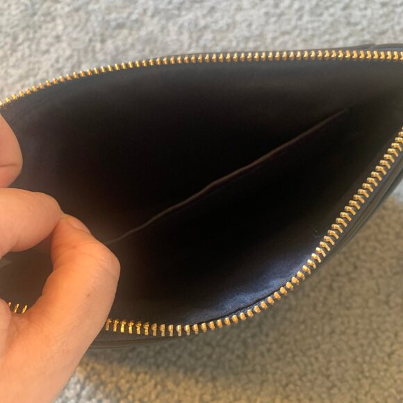 COACH DARK NAVY BLUE PEBBLED LEATHER CLUTCH WITH WRISTLET STRAP - Picture 7 of 9